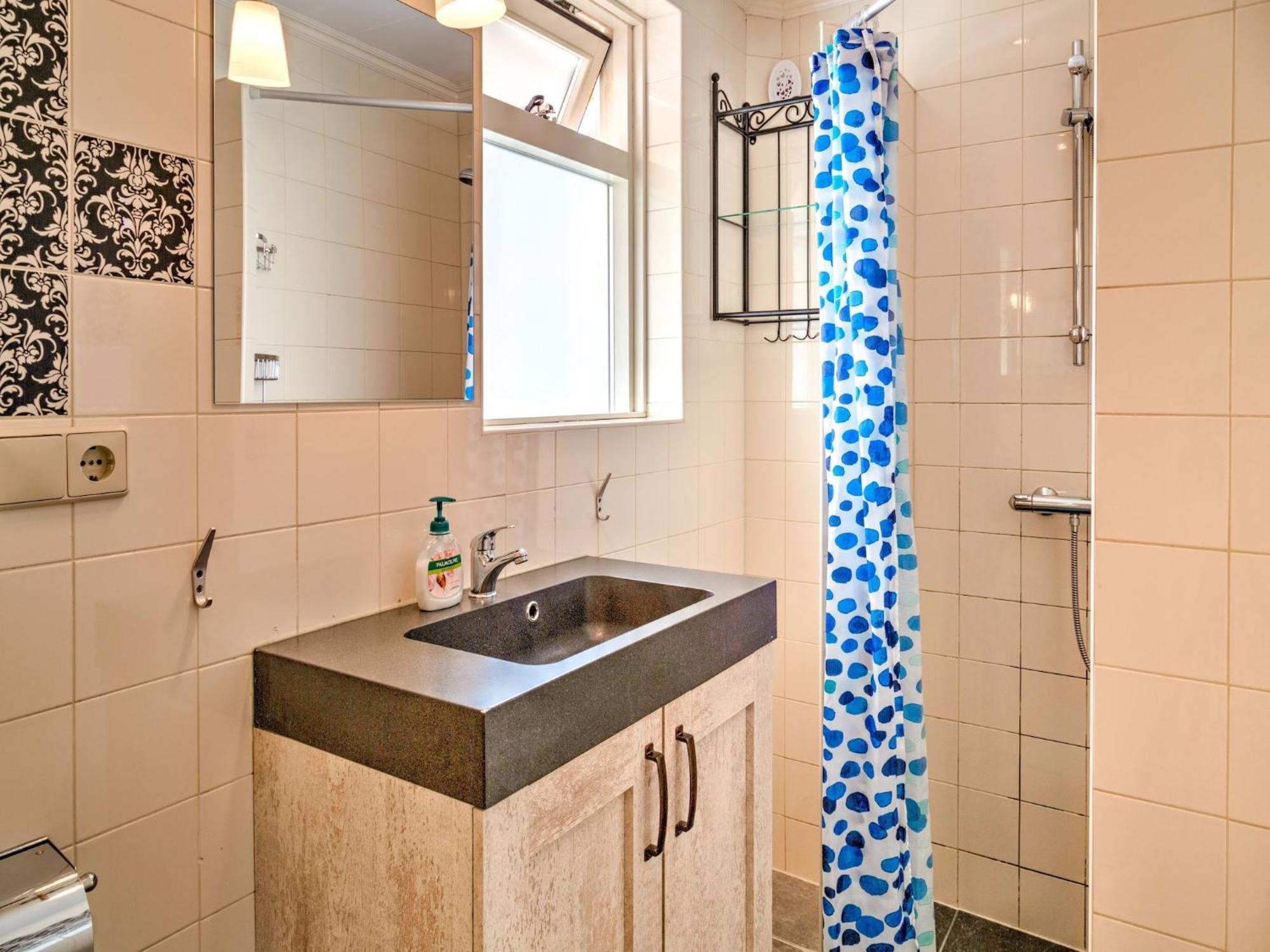 Appartement Stunning In North Holland Bike To The